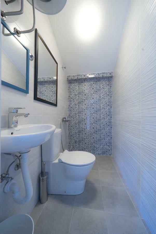Astakos Apartments บุดวา ภายนอก รูปภาพ